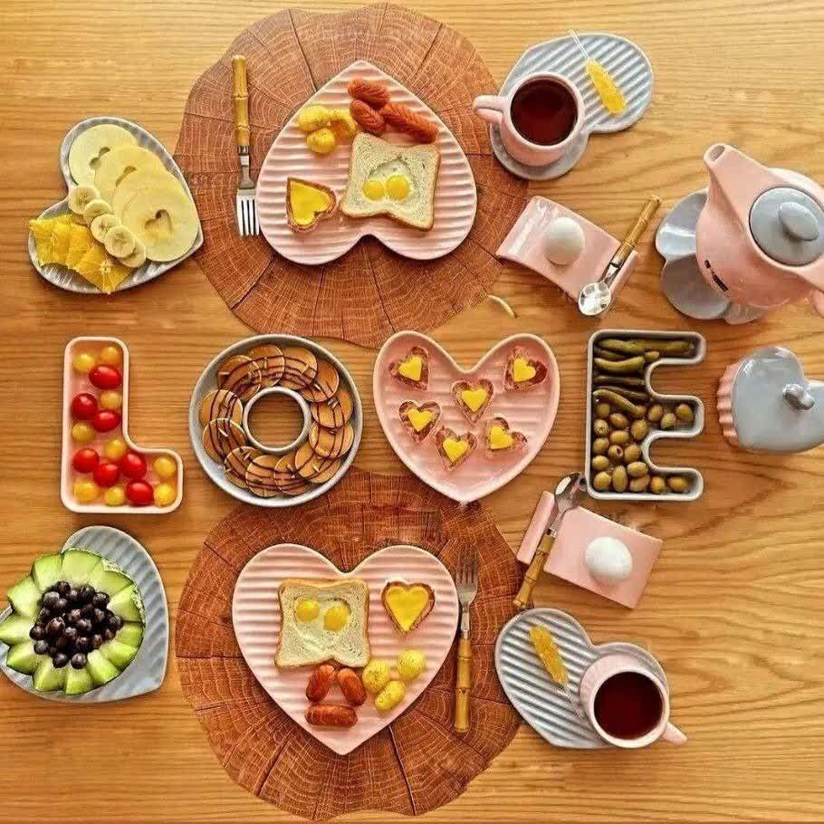 صبحانه خوری لاو 1010